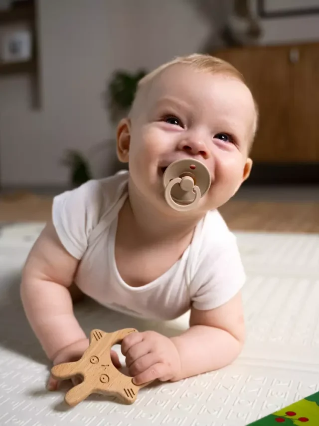 Seu bebê pronto para engatinhar!